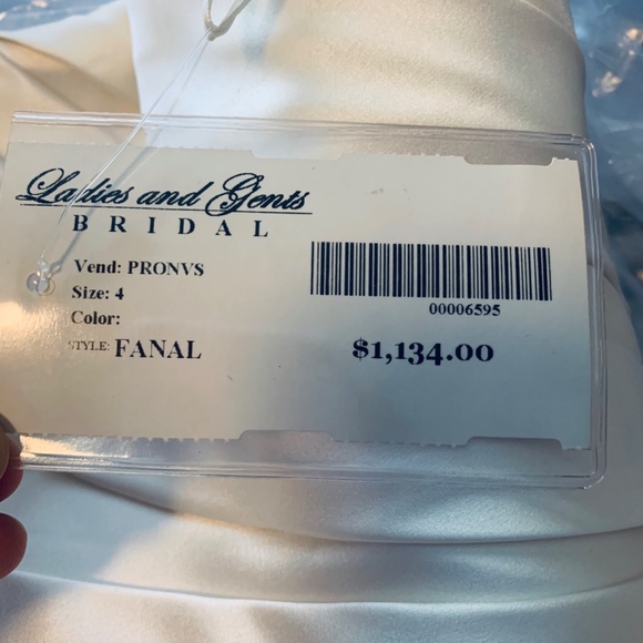 Wedding Dress - Picture 2 of 6